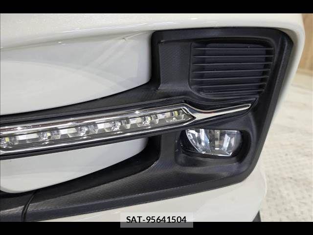 Subaru LEVORG 2017-08 7327981-21