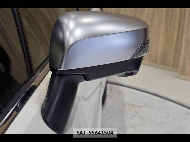 Subaru LEVORG 2017-08 7327981-24
