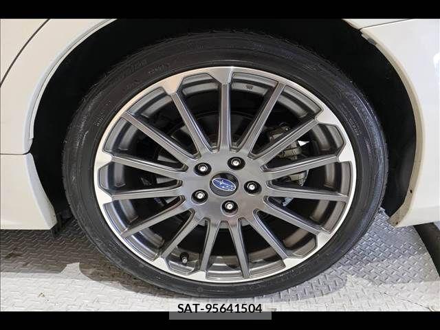 Subaru LEVORG 2017-08 7327981-26