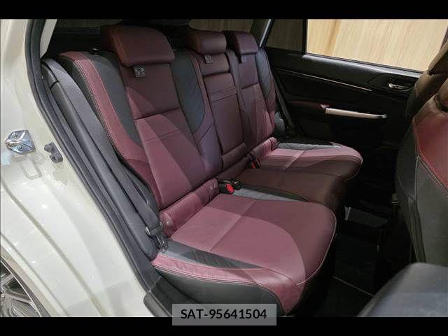 Subaru LEVORG 2017-08 7327981-7