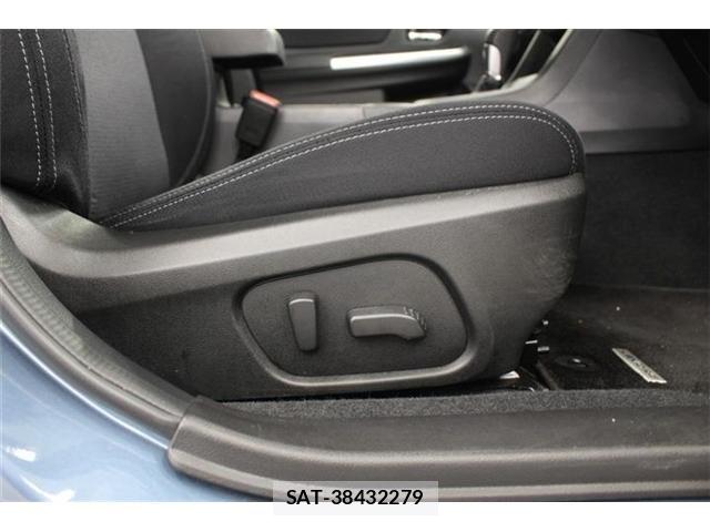 Subaru LEVORG 2017-08 7392644-27