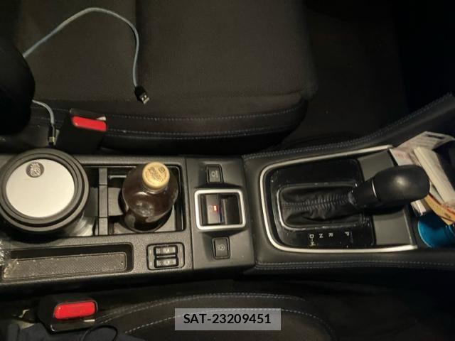Subaru LEVORG 2017-11 7455346-24
