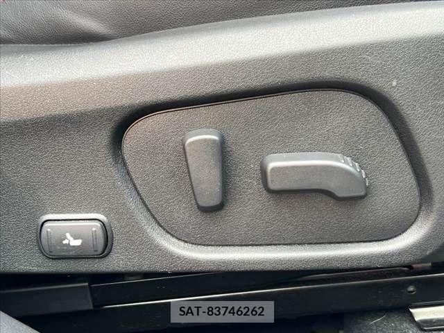 Subaru LEVORG 2017-02 7617591-24
