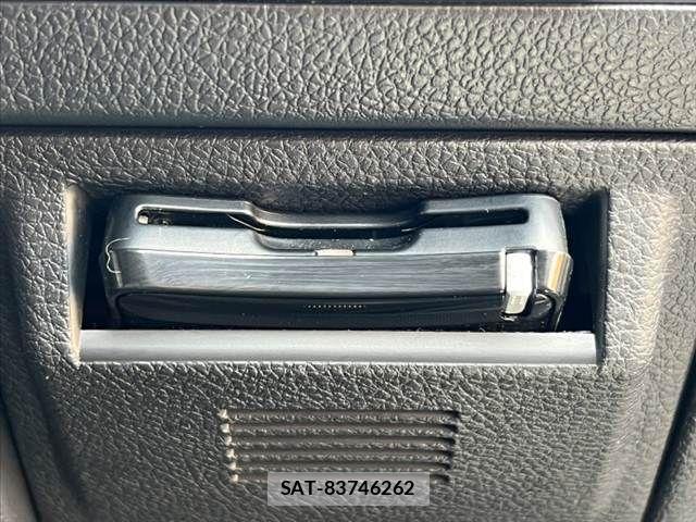 Subaru LEVORG 2017-02 7617591-26