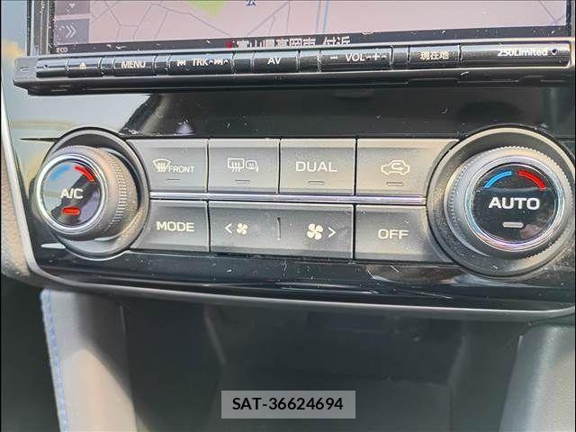Subaru LEVORG 2017-11 7617597-8