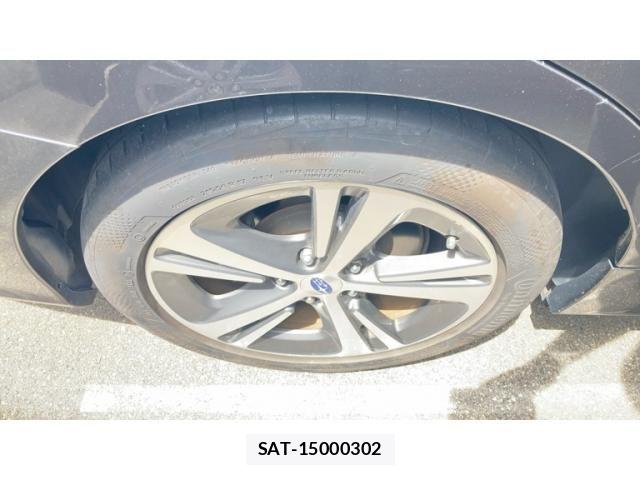 Subaru LEVORG 2018-12 7617608-25