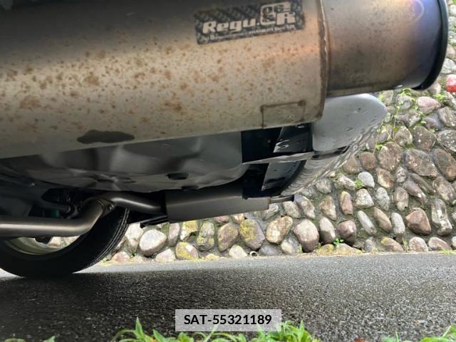 Subaru LEVORG 2016-08 7724984-6