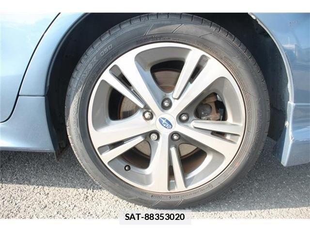 Subaru LEVORG 2017-09 7979736-14