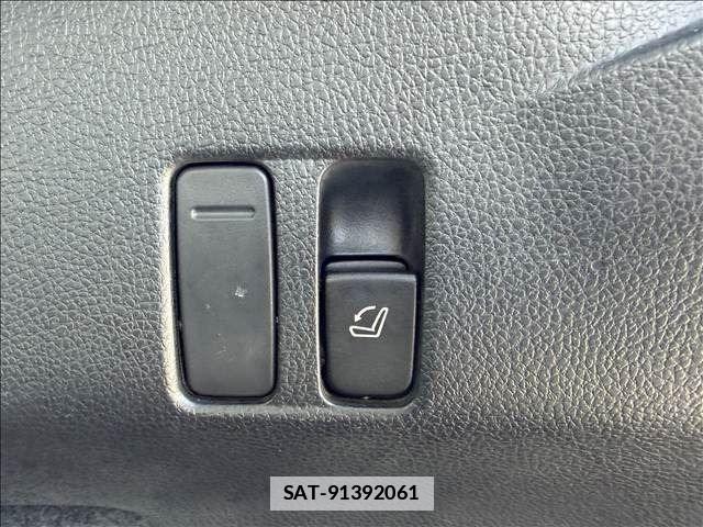 Subaru LEVORG 2014-09 7979737-25