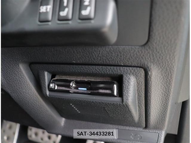 Subaru LEVORG 2019-04 8036358-19