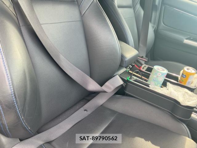 Subaru LEVORG 2018-01 8036368-10
