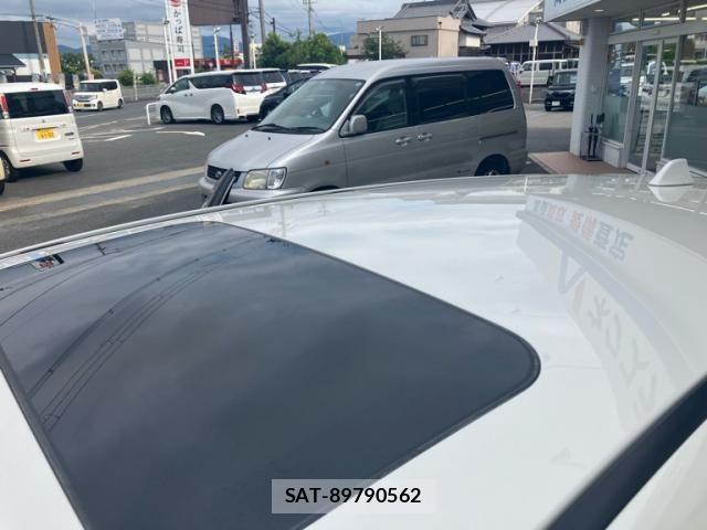 Subaru LEVORG 2018-01 8036368-17