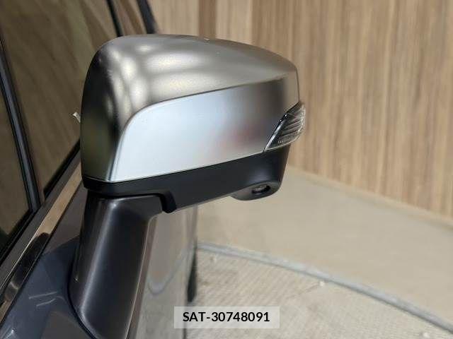 Subaru LEVORG 2018-06 8036370-25