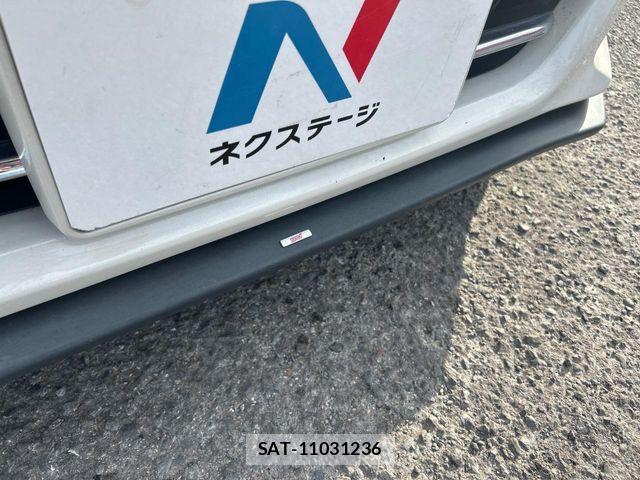 Subaru LEVORG 2017-08 8036371-5