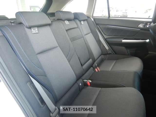 Subaru LEVORG 2017-09 8074314-9