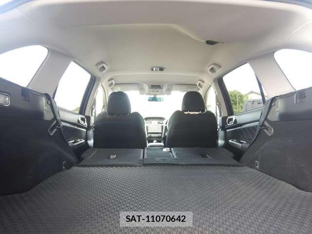 Subaru LEVORG 2017-09 8074314-12