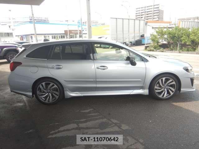 Subaru LEVORG 2017-09 8074314-16