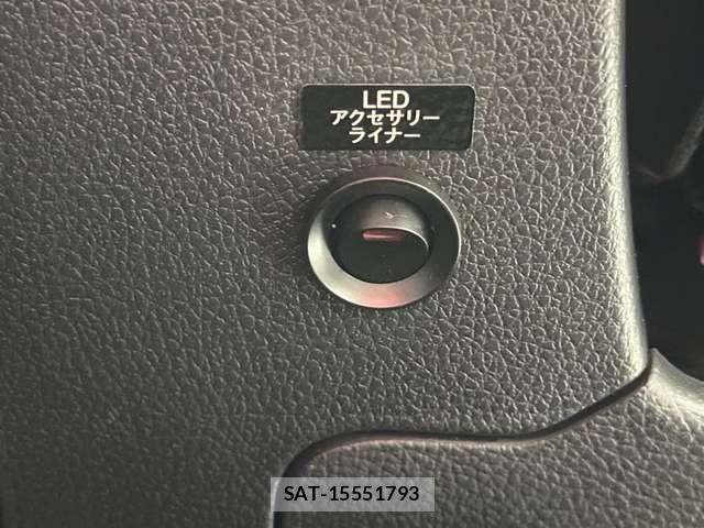 Subaru LEVORG 2016-12 8074306-17