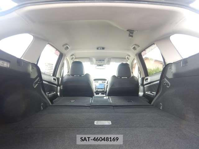Subaru LEVORG 2018-04 8074311-12