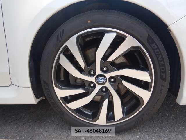Subaru LEVORG 2018-04 8074311-18