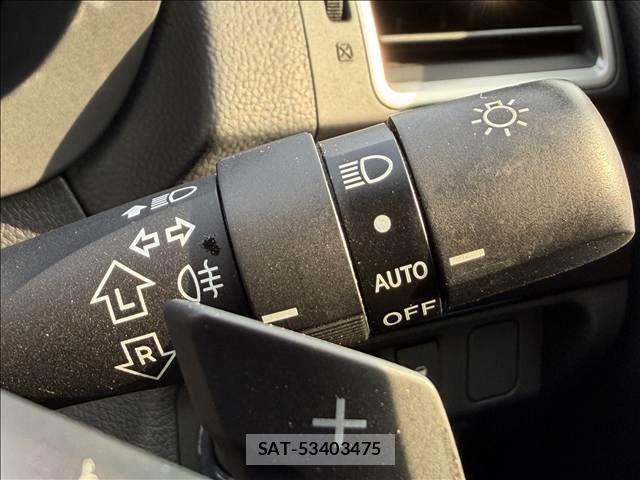 Subaru LEVORG 2017-09 8074309-28