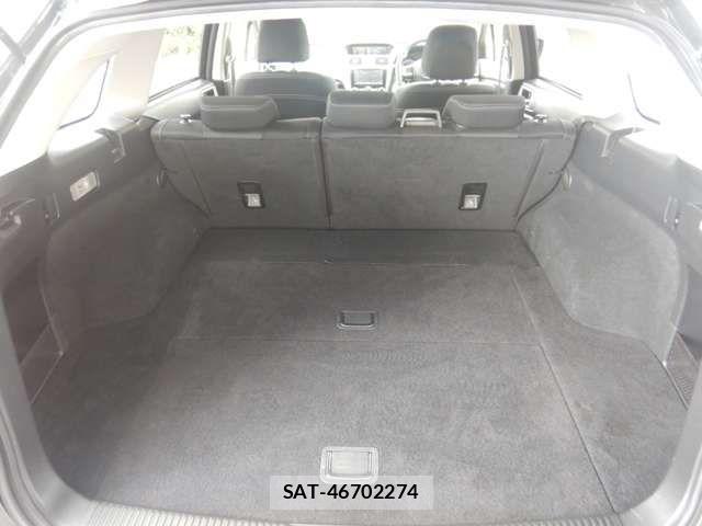 Subaru LEVORG 2016-02 8074317-12