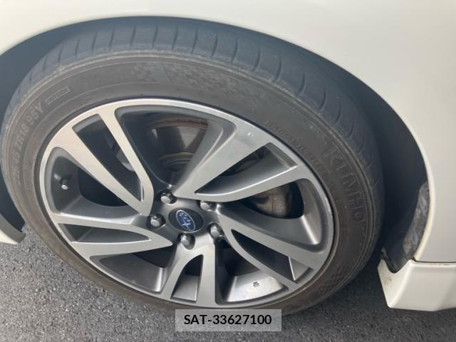 Subaru LEVORG 2014-08 8074320-7