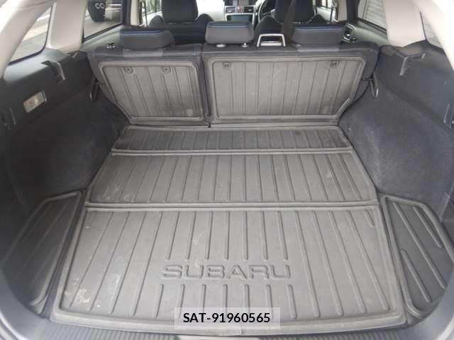 Subaru LEVORG 2016-06 8074315-12