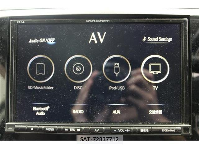 Subaru LEVORG 2017-11 8100097-3