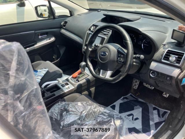 Subaru LEVORG 2014-12 8130985-17