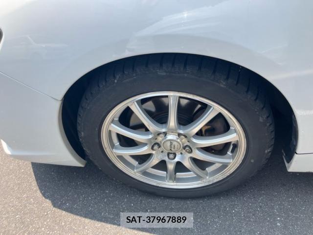 Subaru LEVORG 2014-12 8130985-4