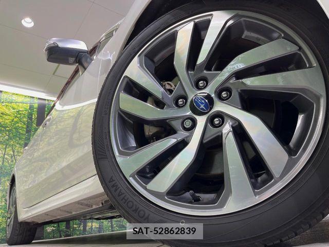 Subaru LEVORG 2017-08 8130980-12