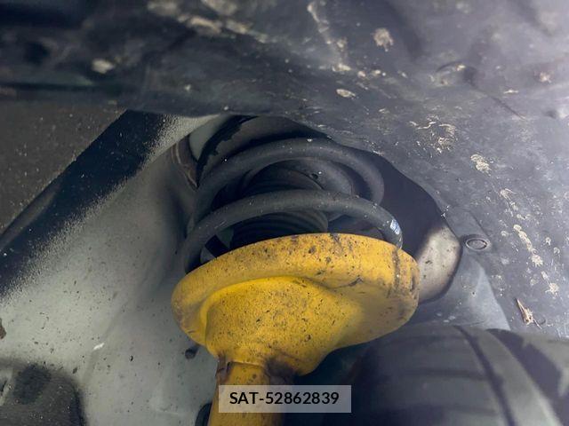 Subaru LEVORG 2017-08 8130980-19
