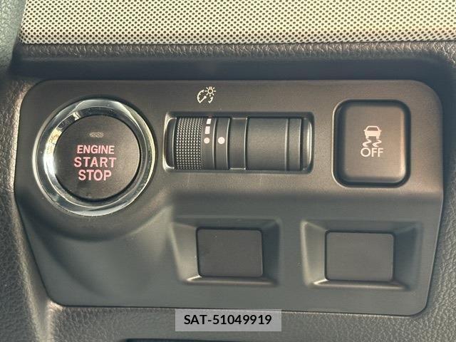 Subaru LEVORG 2019-07 8130972-18