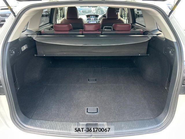 Subaru LEVORG 2017-12 8130979-10