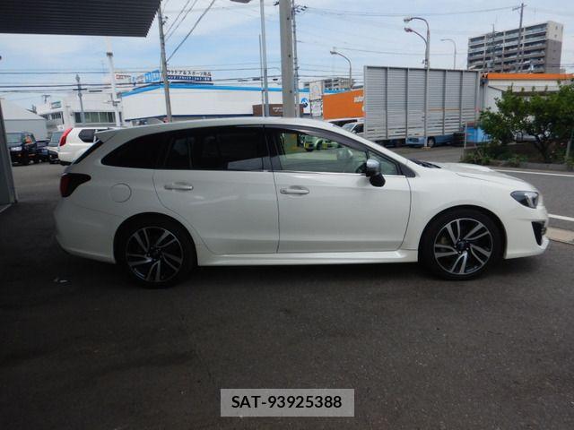 Subaru LEVORG 2017-09 8208334-17