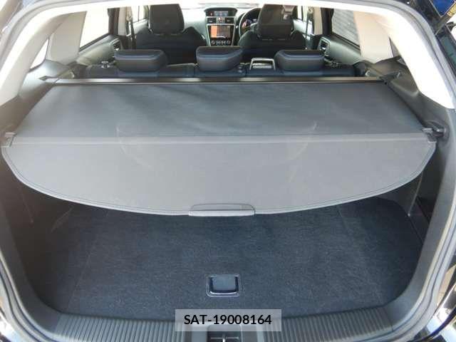 Subaru LEVORG 2018-02 8208331-11