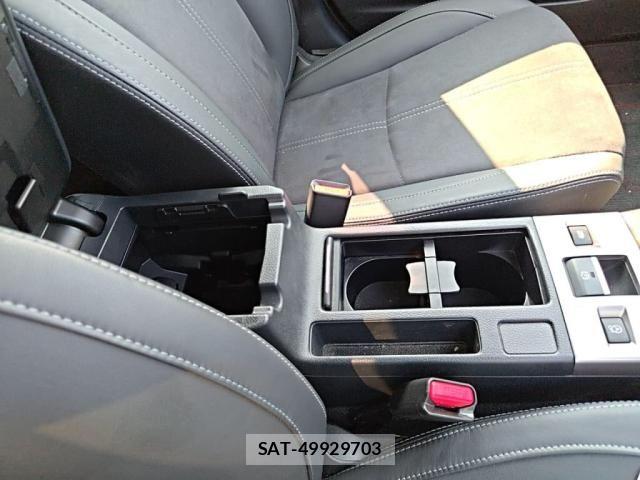 Subaru LEVORG 2016-01 8208312-19