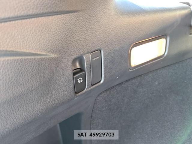 Subaru LEVORG 2016-01 8208312-27