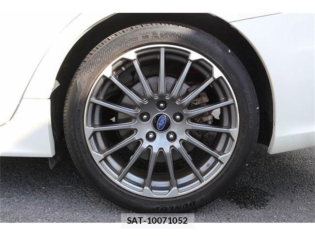 Subaru LEVORG 2017-02 8208316-14
