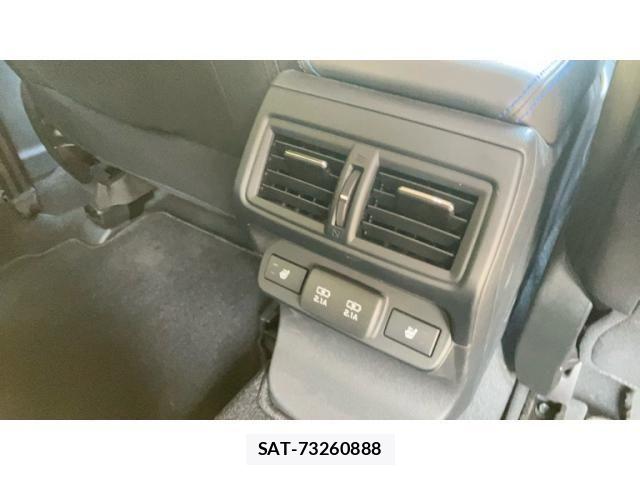 Subaru LEVORG 2022-06 8208303-11