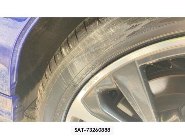 Subaru LEVORG 2022-06 8208303-4