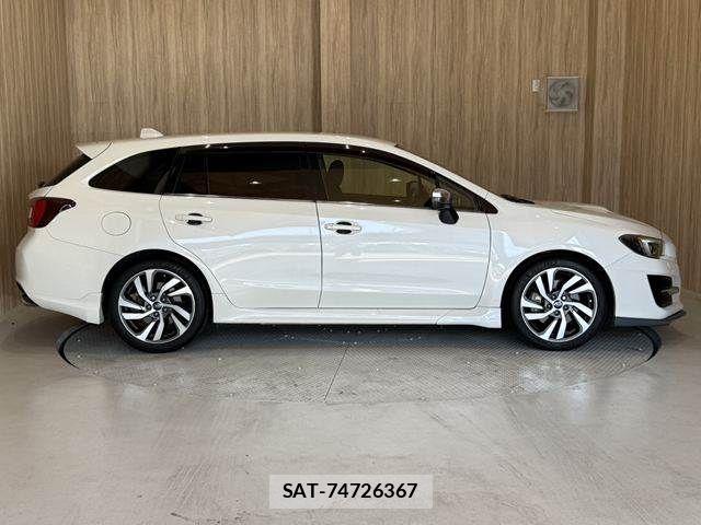 Subaru LEVORG 2017-08 8208329-18