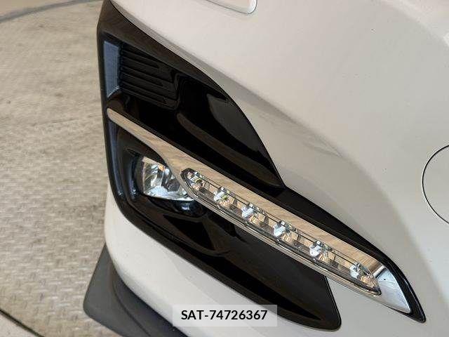 Subaru LEVORG 2017-08 8208329-26