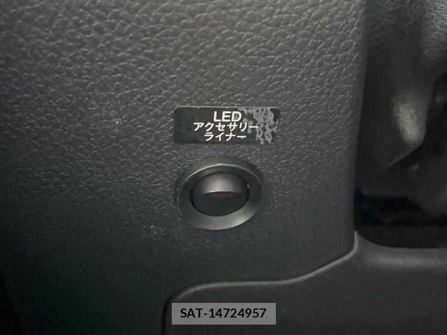 Subaru LEVORG 2016-03 8354827-5
