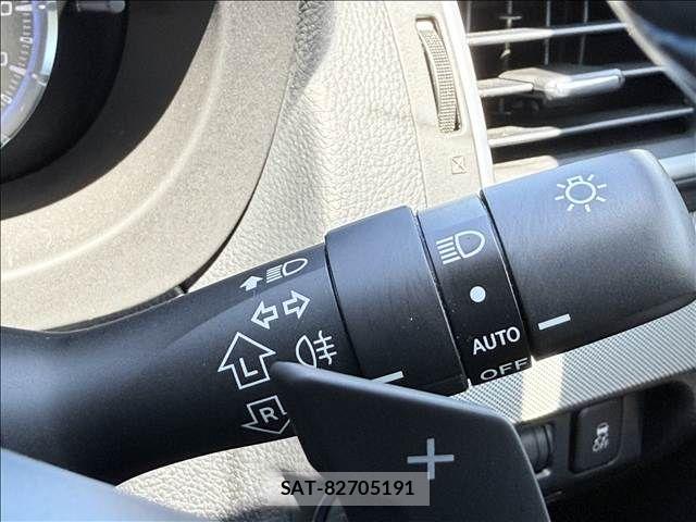 Subaru LEVORG 2018-02 8366677-26