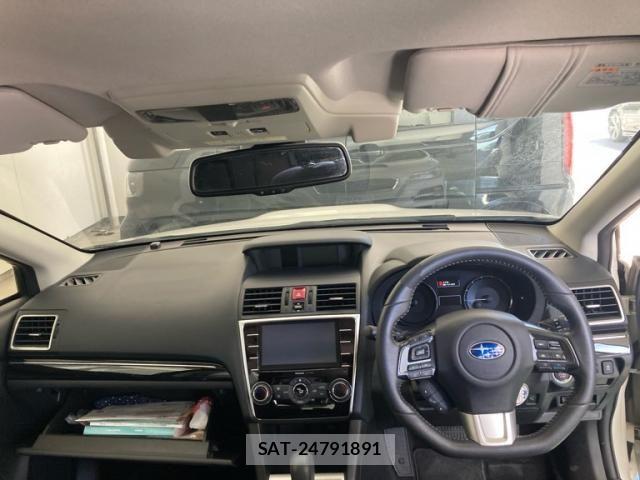 Subaru LEVORG 2015-12 8371791-18