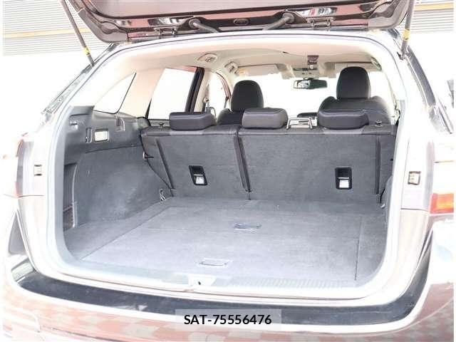 Subaru LEVORG 2016-08 8413229-17