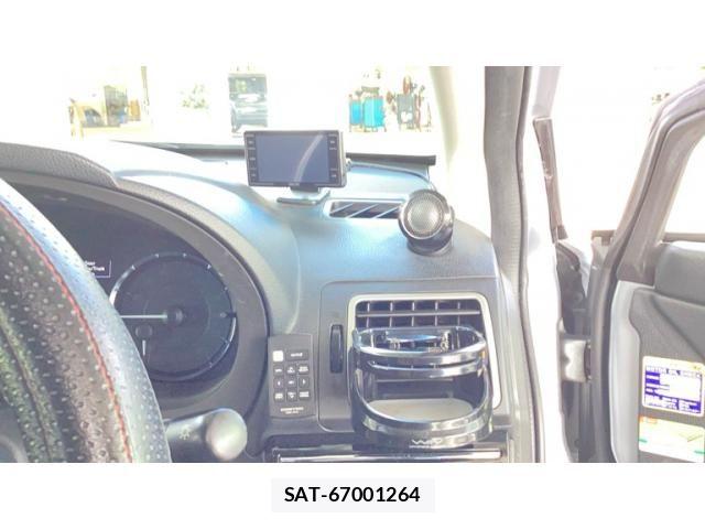 Subaru LEVORG 2015-03 8413232-12