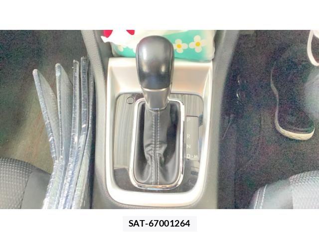 Subaru LEVORG 2015-03 8413232-17